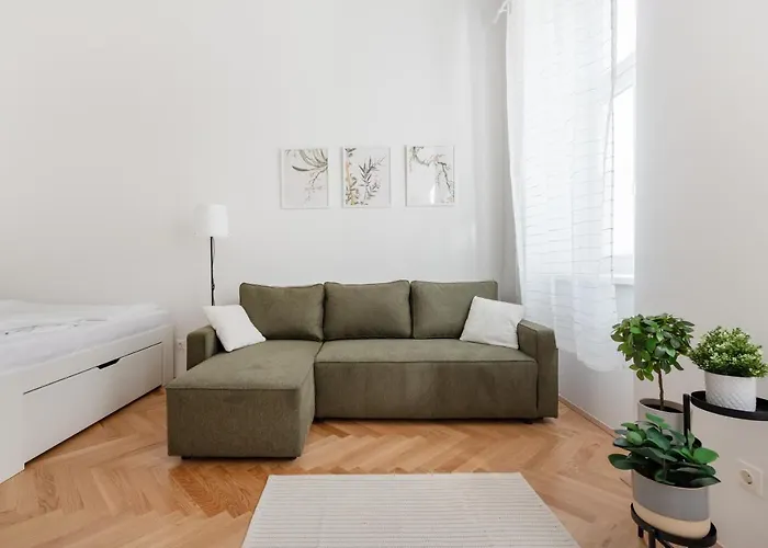 Zwischen Schoenbrunn Und Zentrum, Neues In Gruenruhelage Bei Schoenbrunn Appartement Vienne