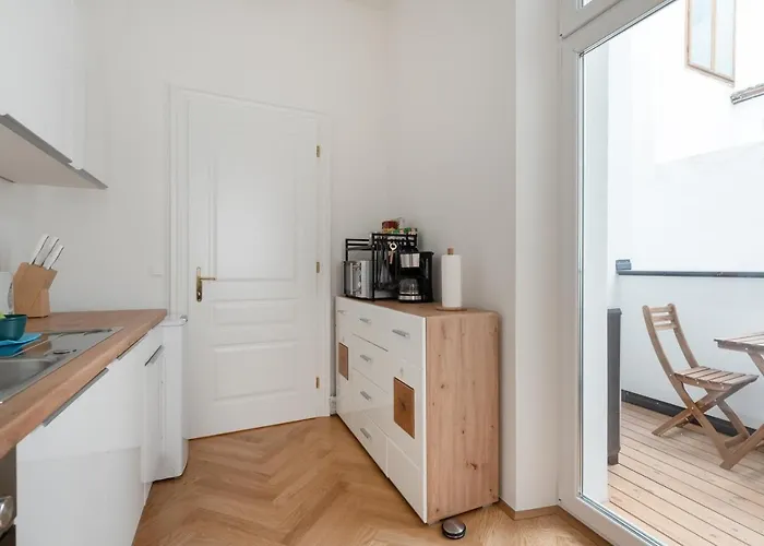 Appartement Zwischen Schoenbrunn Und Zentrum, Neues In Gruenruhelage Bei Schoenbrunn *