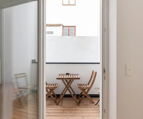 Appartement Zwischen Schoenbrunn Und Zentrum, Neues In Gruenruhelage Bei Schoenbrunn